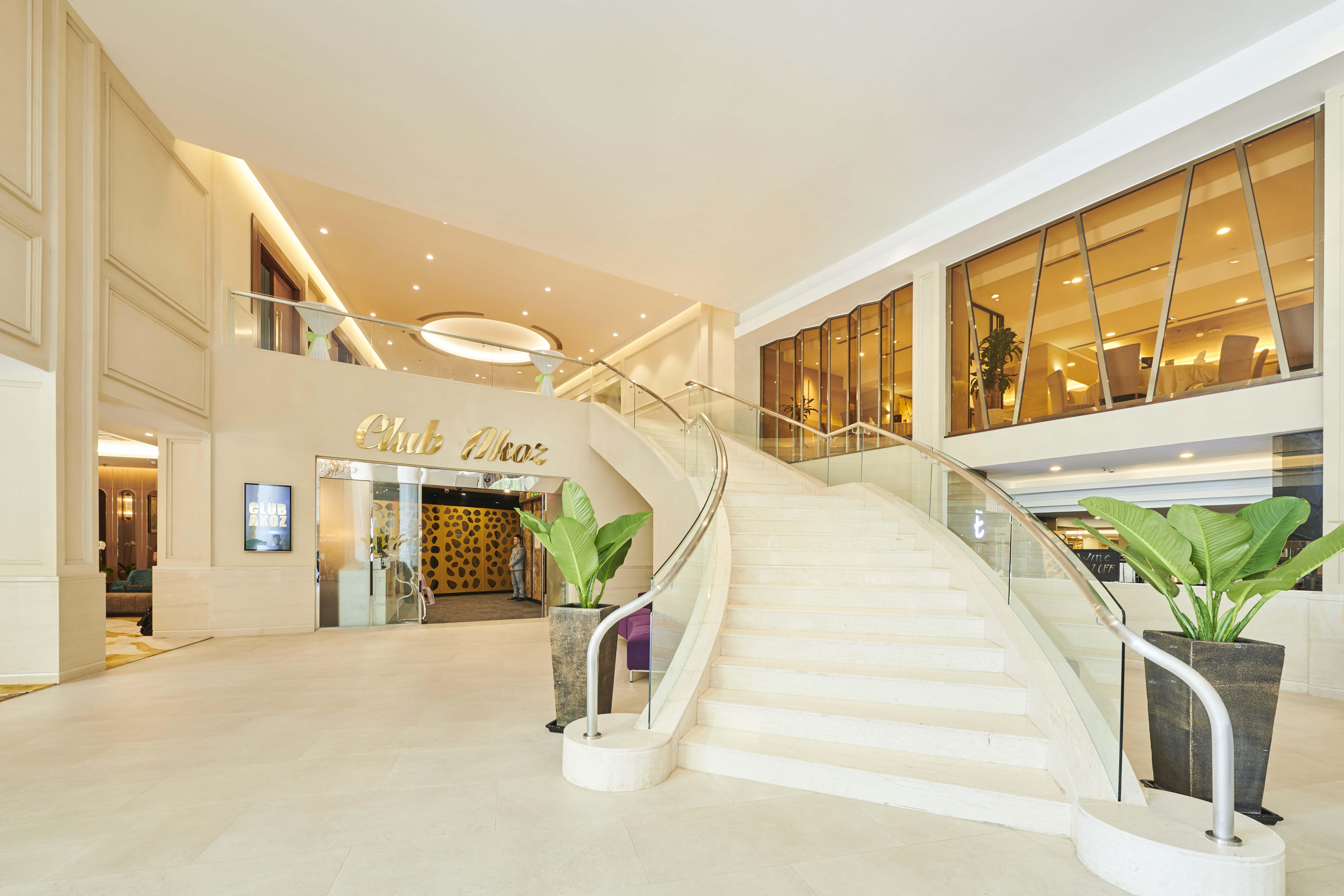 Eastin Grand Hotel Saigon Хошимін Екстер'єр фото The lobby of the hotel