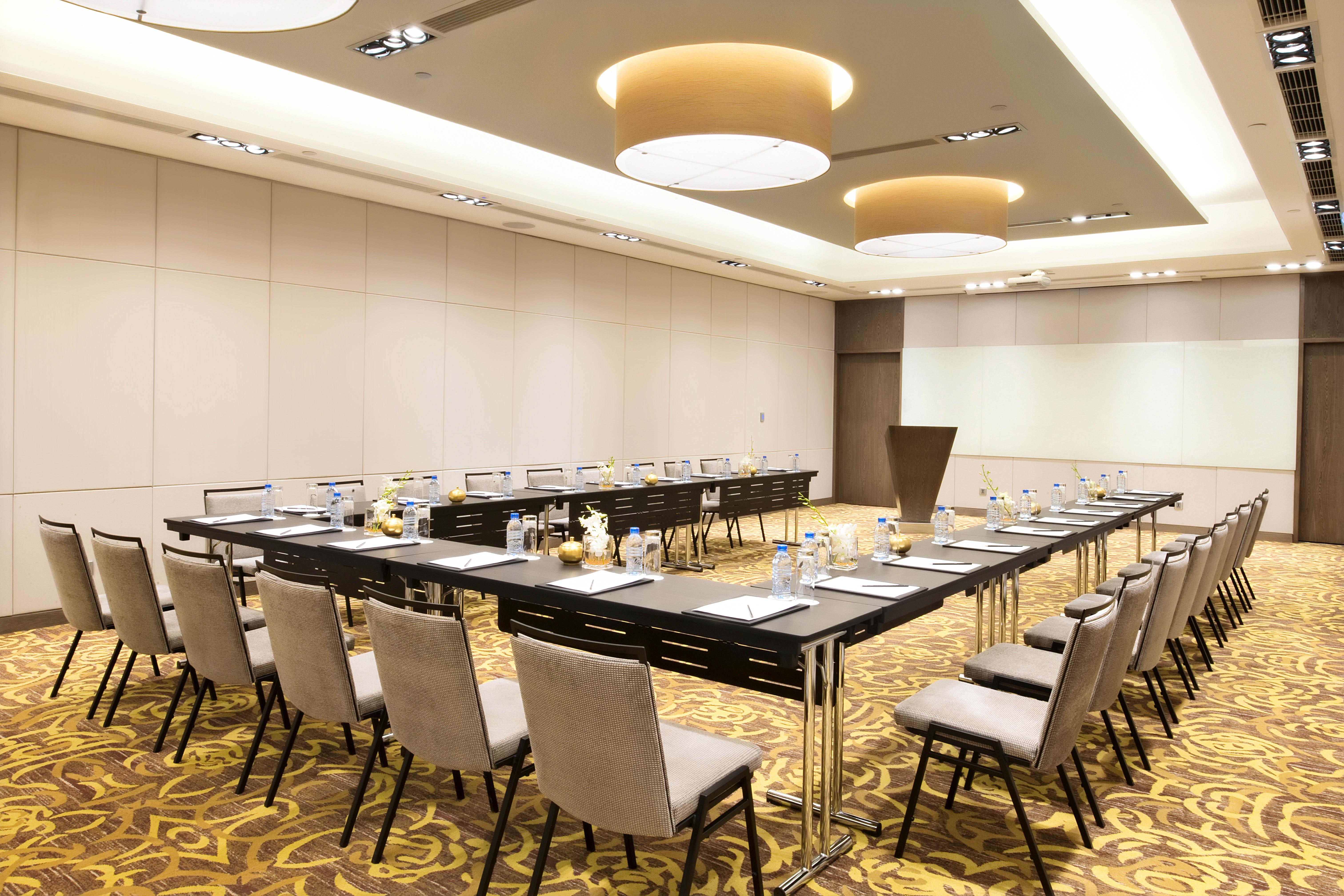 Eastin Grand Hotel Saigon Хошимін Екстер'єр фото Meeting room