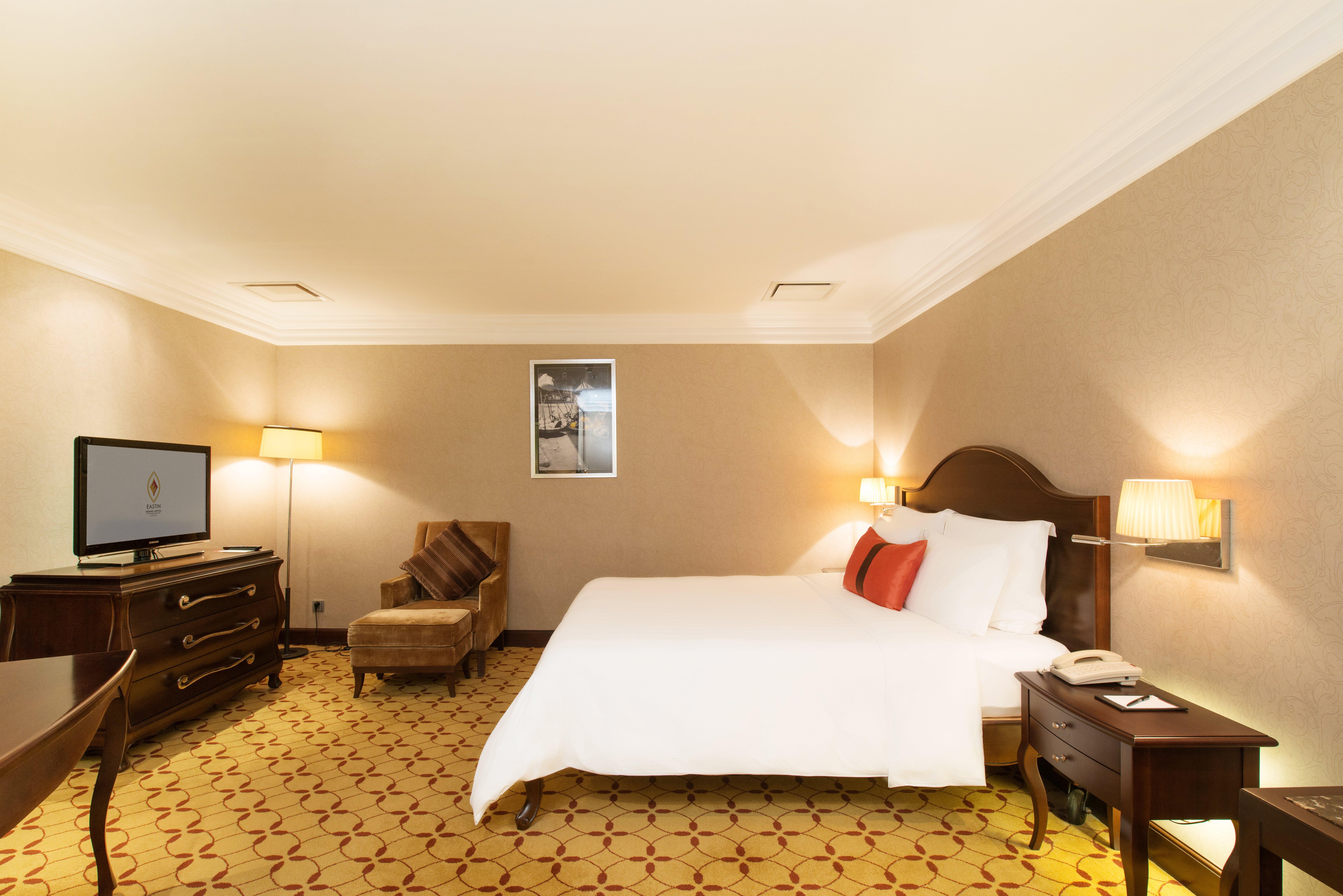 Eastin Grand Hotel Saigon Хошимін Екстер'єр фото A room at the hotel