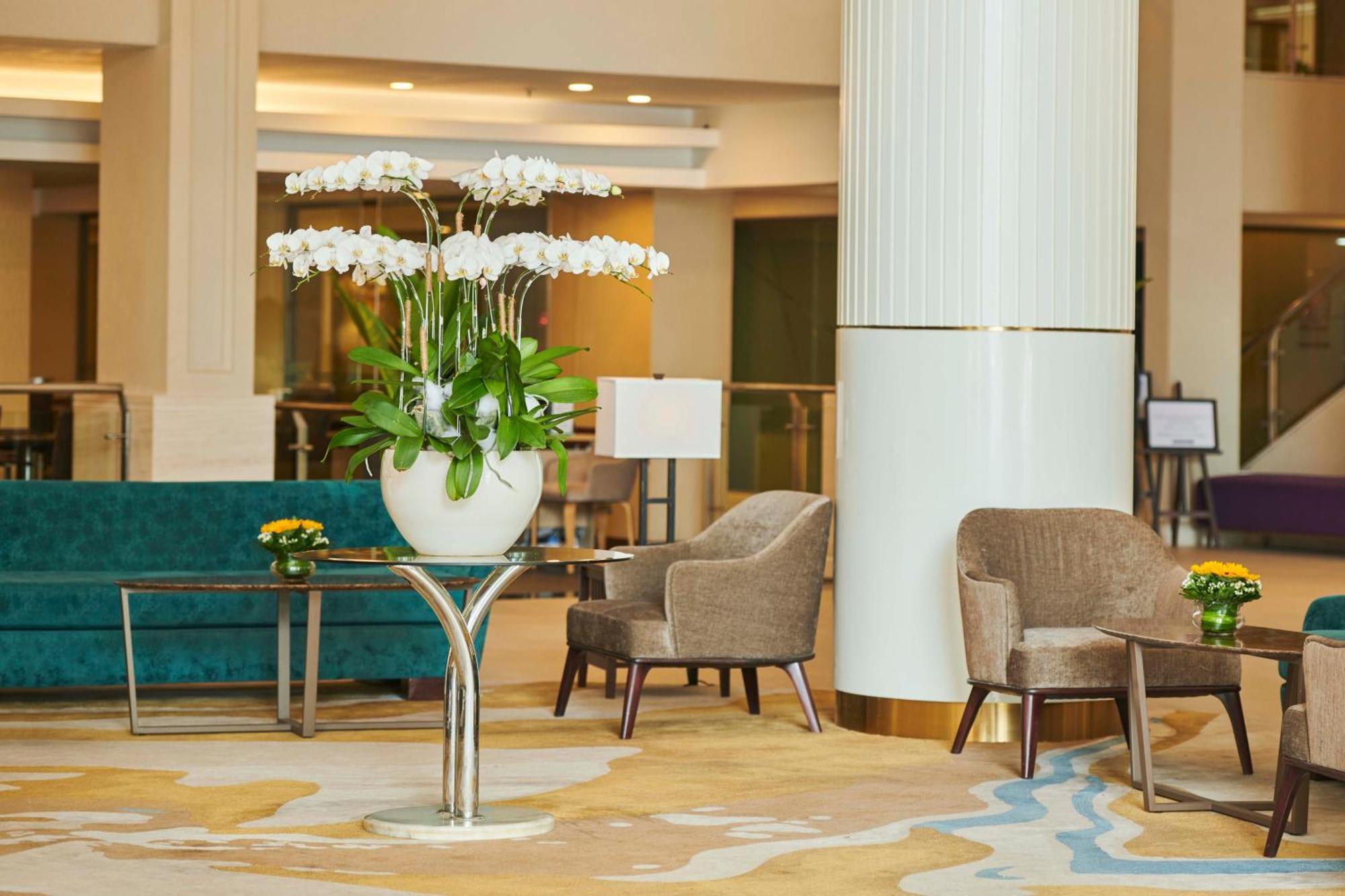 Eastin Grand Hotel Saigon Хошимін Екстер'єр фото The lobby of the hotel