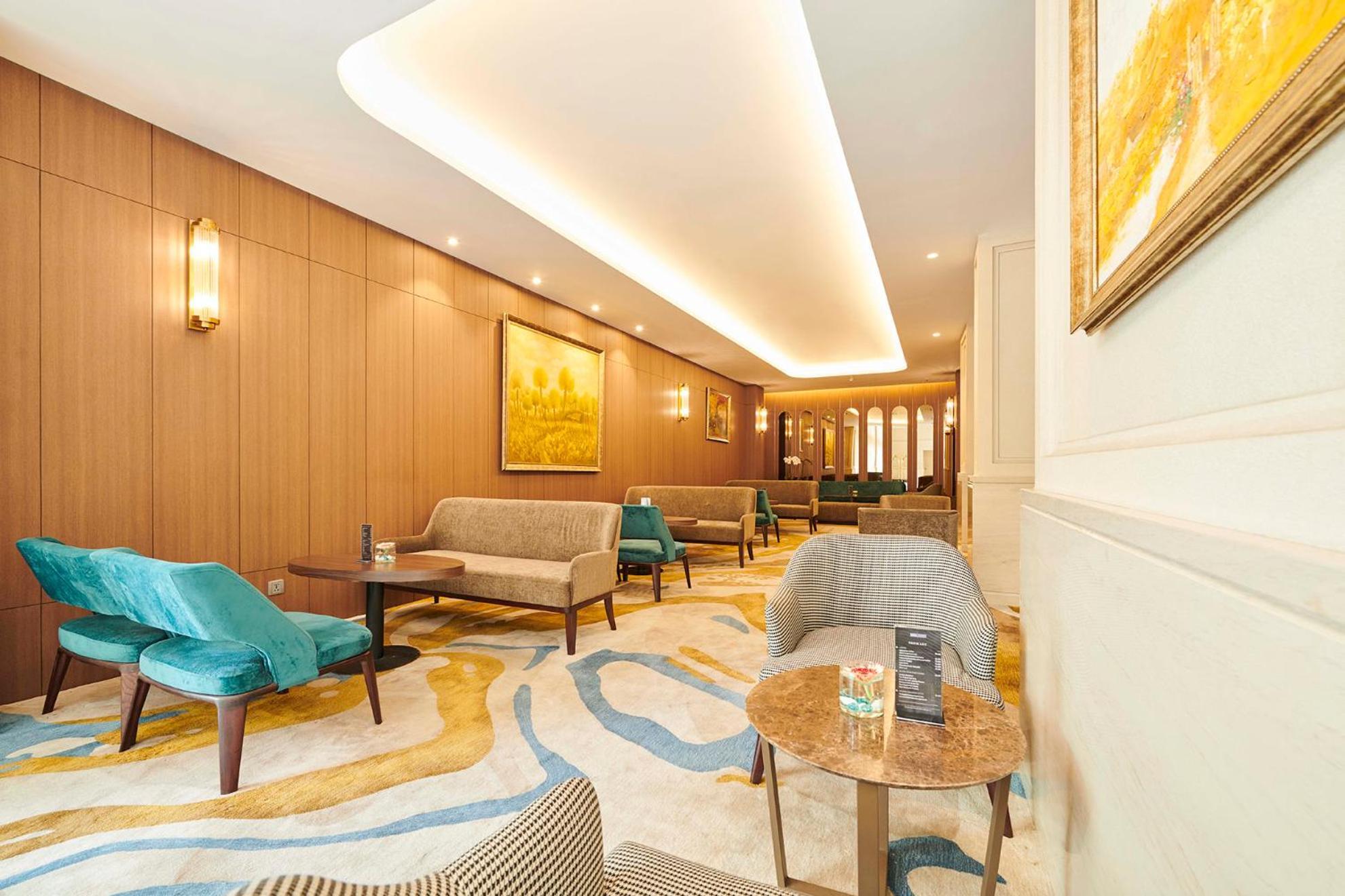 Eastin Grand Hotel Saigon Хошимін Екстер'єр фото The interior of the lounge