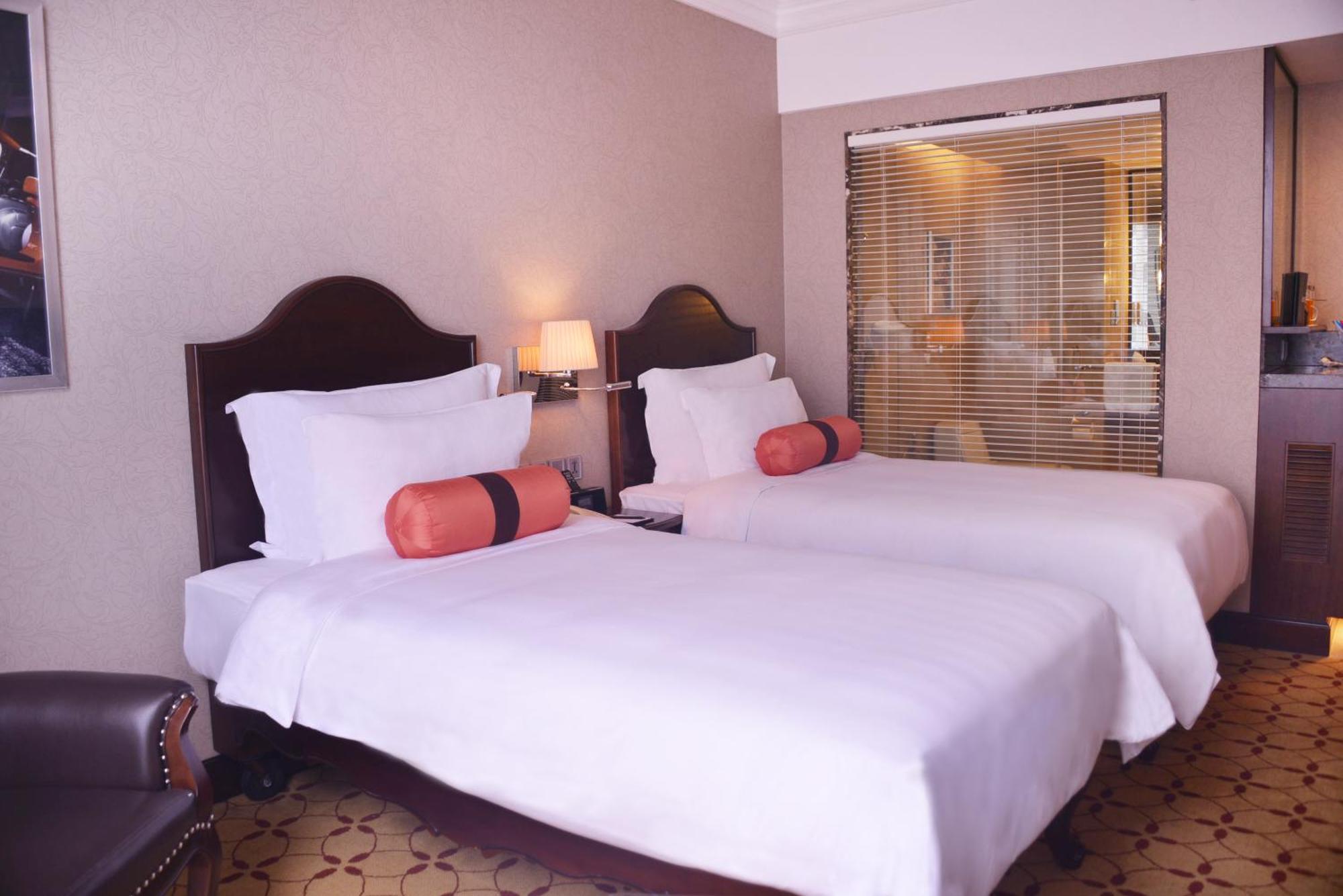 Eastin Grand Hotel Saigon Хошимін Екстер'єр фото Deluxe Room